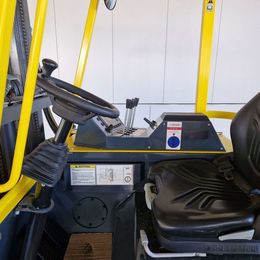 Vierwegestapler gebraucht: Combilift Vierwegestapler CBE3000 Combilift CBE3000 Vierwegestapler