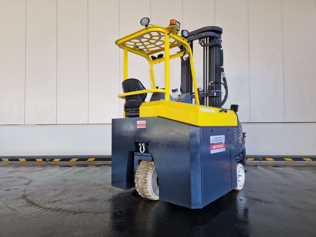 Vierwegestapler gebraucht: Combilift Vierwegestapler CBE3000 Combilift CBE3000 Vierwegestapler