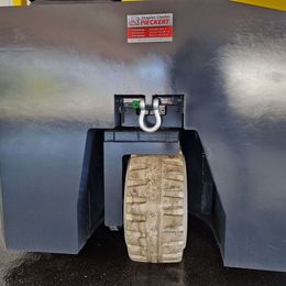 Vierwegestapler gebraucht: Combilift Vierwegestapler CBE3000 Combilift CBE3000 Vierwegestapler