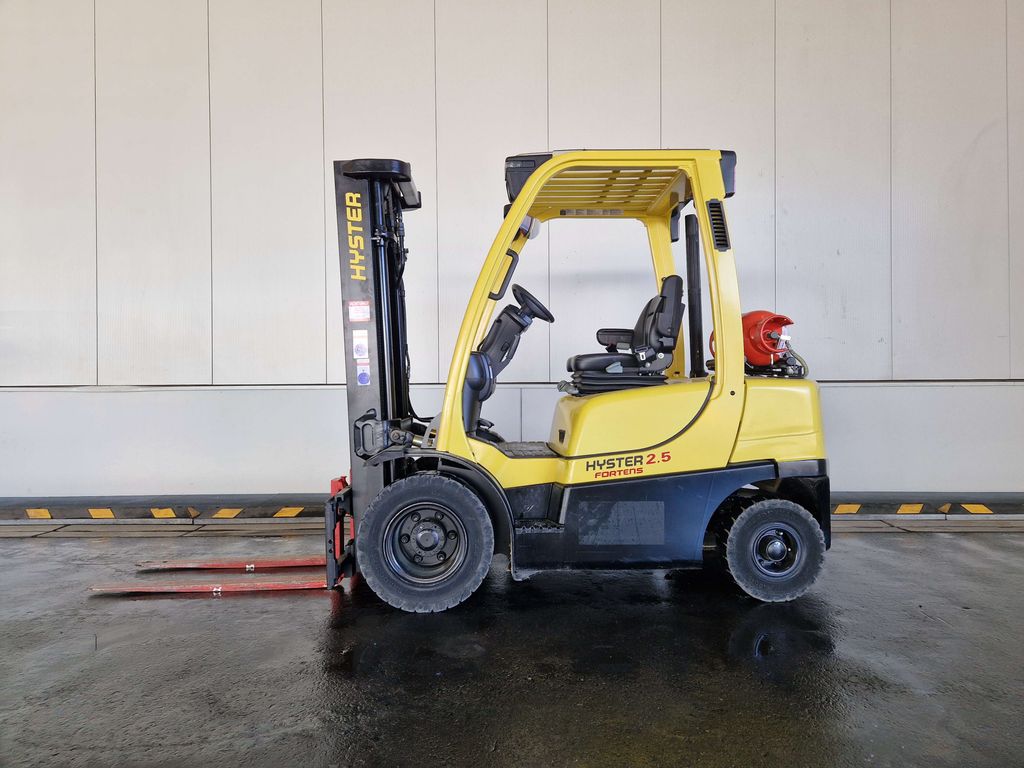 Frontstapler gebraucht: Hyster Treibgasstapler H2.5FT Hyster H2.5FT Treibgasstapler