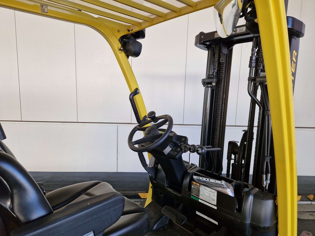 Frontstapler gebraucht: Hyster Treibgasstapler H2.5FT Hyster H2.5FT Treibgasstapler