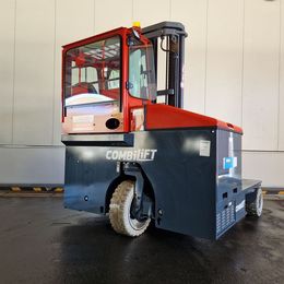 Combilift C4000. Vierwegestapler